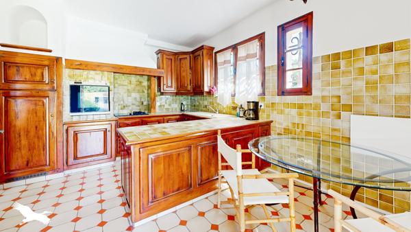 Maison à vendre 930 000 € Allauch 7 p 195 m² DPE C