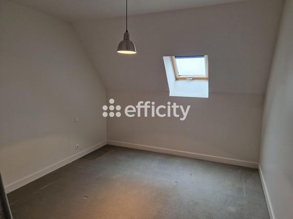 Maison
         6 pièces
        - 167 m²