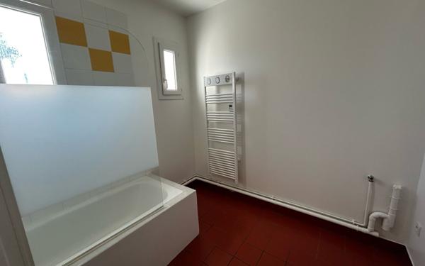 Maison à vendre    3 pièces • 77,33 m2 Pessac