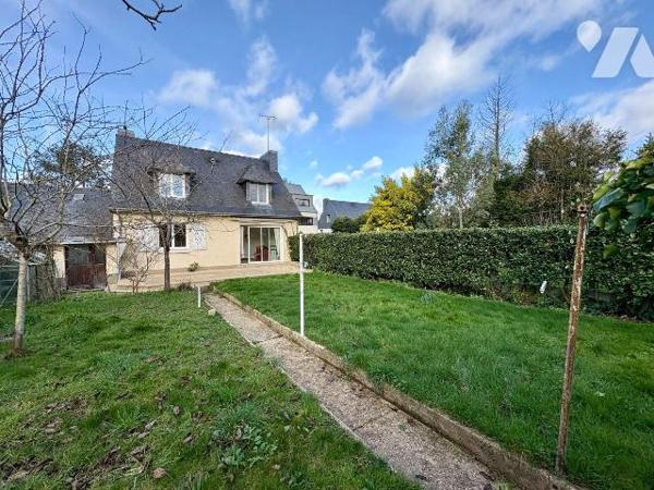 PACE Centre-Bourg - Emplacement idéal à proximité immédiate des commerces et commodités
Sur un...