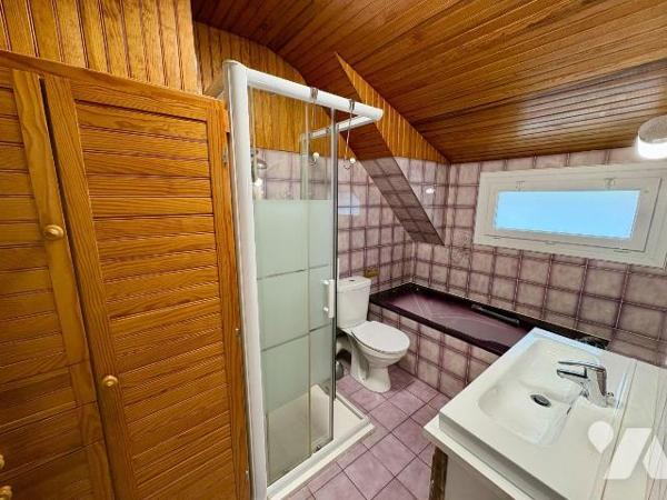 PACE Centre-Bourg - Emplacement idéal à proximité immédiate des commerces et commodités
Sur un...