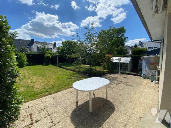 PACE Centre-Bourg - Emplacement idéal à proximité immédiate des commerces et commodités
Sur un...