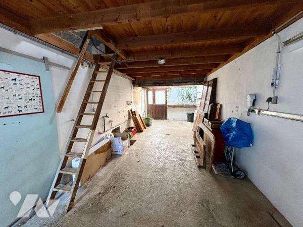 PACE Centre-Bourg - Emplacement idéal à proximité immédiate des commerces et commodités
Sur un...