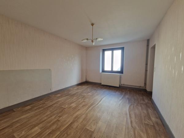 centre de Changé 2ch a renover avec garages