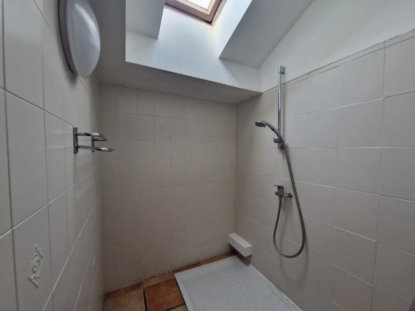 centre de Changé 2ch a renover avec garages