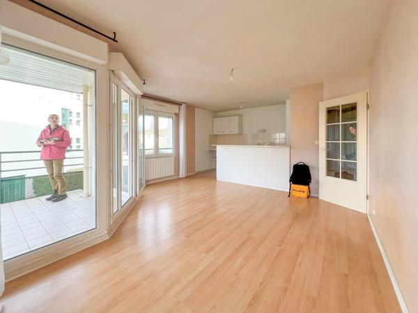 Appartement T2 / Terrasse/ Parking/ Calme