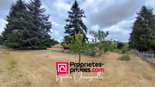 Parcelle constructible - Côte Roannaise - 1100 m2