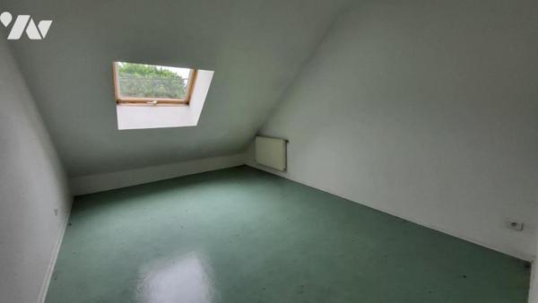 PIERREFONTAINE LES BLAMONT, un appartement sous combles, quatre pièces