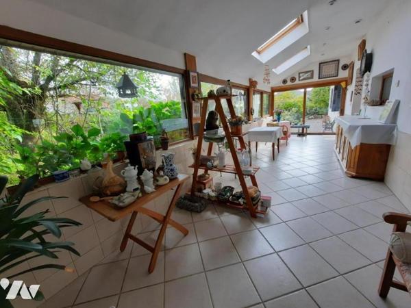 LOUGRES maison construction traditionnelle atypique sur 10a 56ca