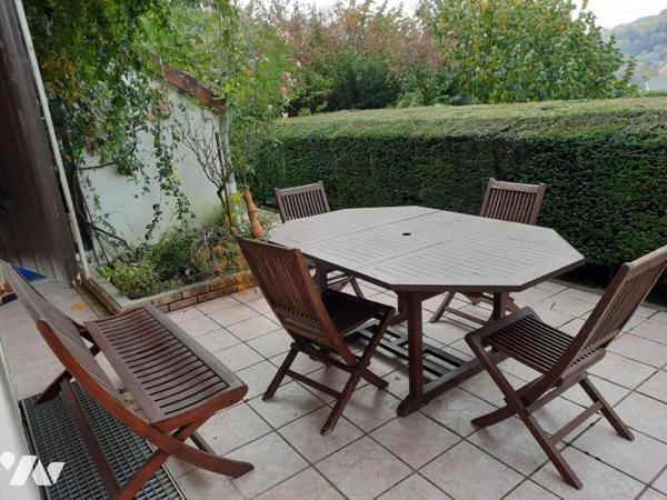 LOUGRES maison construction traditionnelle atypique sur 10a 56ca