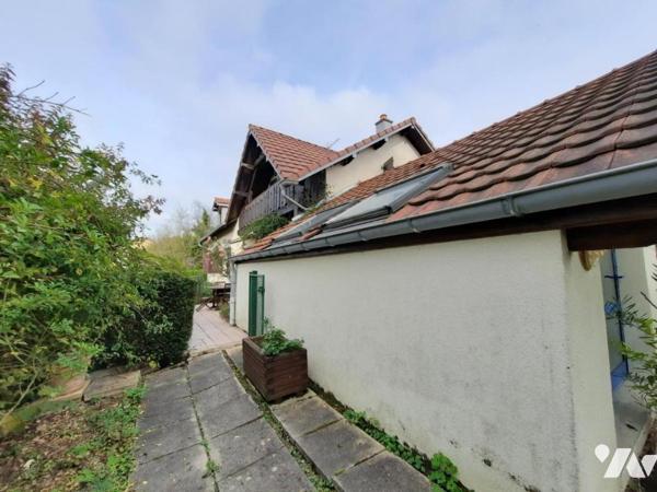 LOUGRES maison construction traditionnelle atypique sur 10a 56ca