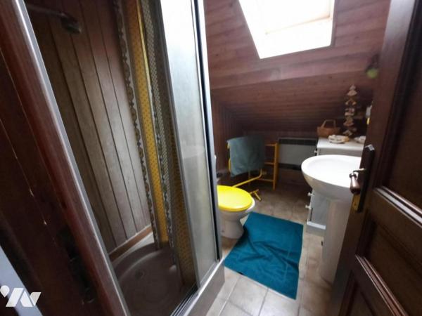 LOUGRES maison construction traditionnelle atypique sur 10a 56ca