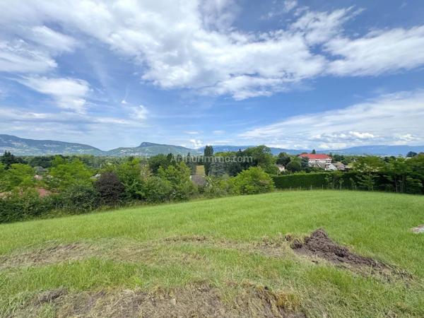 Vente Terrain 818 m2 à Les Avenières Veyrins-Thuellin