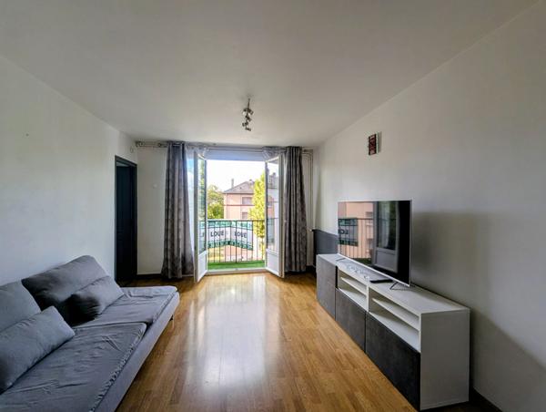 Appartement meublé Le Mesnil Le Roi 3 pièces 57.54 m2 , Le mesnil le roi