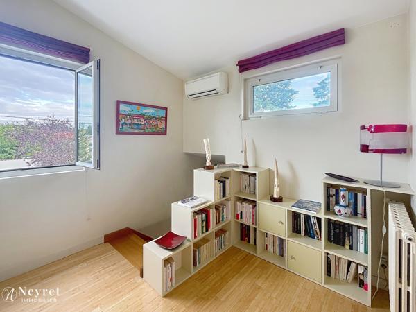 RARE - CHARLY - Maison familiale 5 Chambres de 175 m² avec piscine et pool house – secteur résidentiel