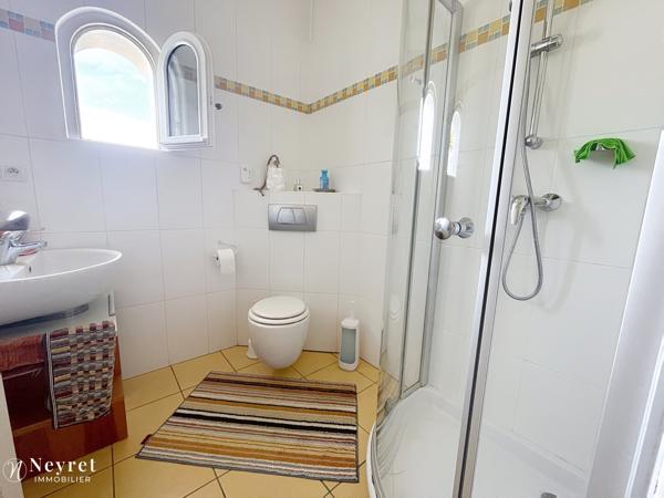RARE - CHARLY - Maison familiale 5 Chambres de 175 m² avec piscine et pool house – secteur résidentiel