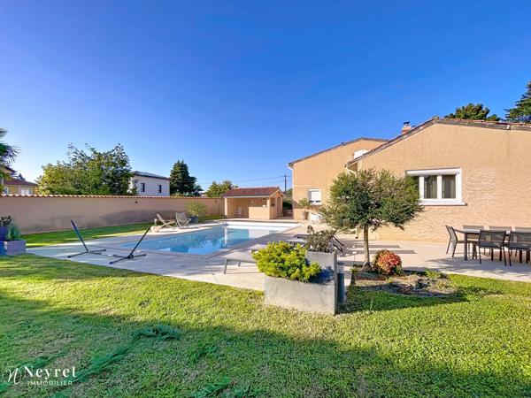 RARE - CHARLY - Maison familiale 5 Chambres de 175 m² avec piscine et pool house – secteur résidentiel