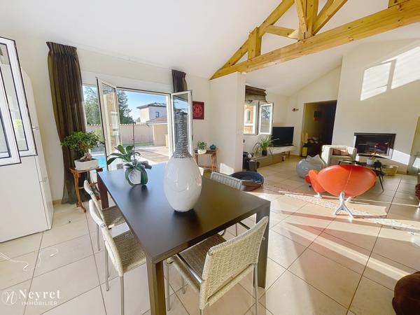 RARE - CHARLY - Maison familiale 5 Chambres de 175 m² avec piscine et pool house – secteur résidentiel