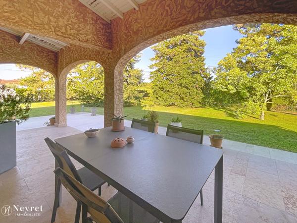 RARE - CHARLY - Maison familiale 5 Chambres de 175 m² avec piscine et pool house – secteur résidentiel