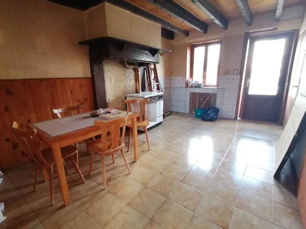 Maison en pierre à rénover à Saint-Maurice-la-Souterraine