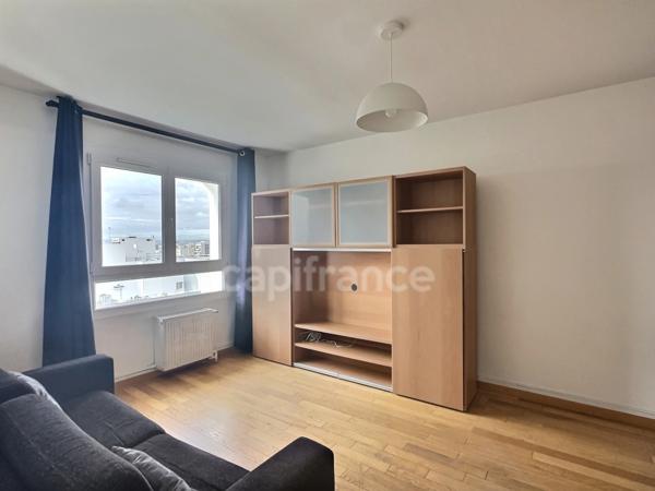 Appartement à louer 2 pièces PARIS 20EME ARRONDISSEMENT (75) - Quartier St-Blaise
