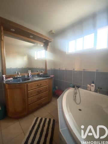 Maison à vendre 5 pièces 198 m² Saint-Pierre