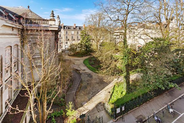 Nantes-GRASLIN-6 pièces-190m²-GRENIER-CAVE,  
Nantes 44000