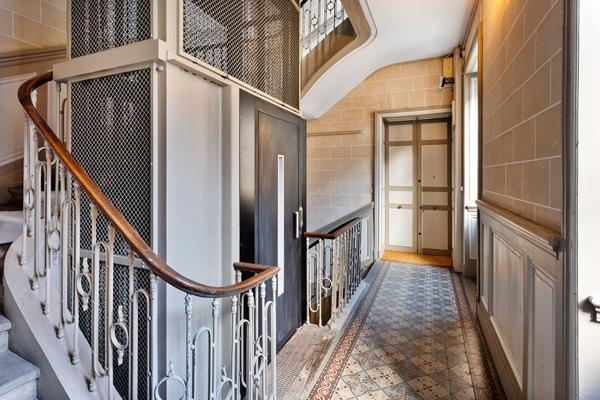 Nantes-GRASLIN-6 pièces-190m²-GRENIER-CAVE,  
Nantes 44000