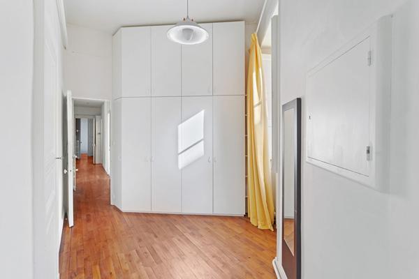 Nantes-GRASLIN-6 pièces-190m²-GRENIER-CAVE,  
Nantes 44000