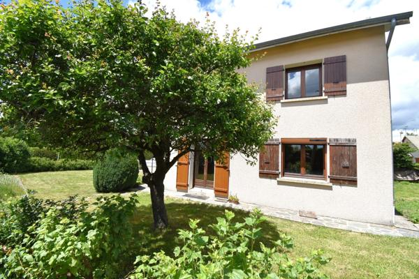 Maison à vendre 7 pièces SAINT AGREVE (07)