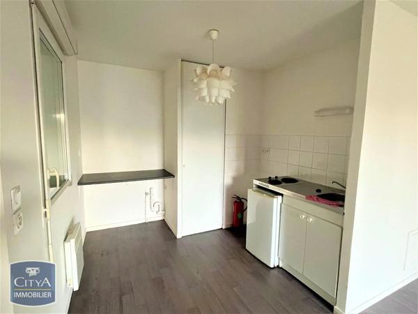 Appartement à louer 2 pièces 44.62m² Condé-sur-l'Escaut (59163)