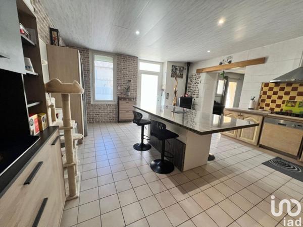 Maison 4 pièces de 137 m² à Générac (30510)