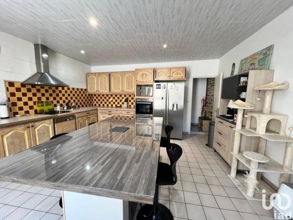 Maison 4 pièces de 137 m² à Générac (30510)