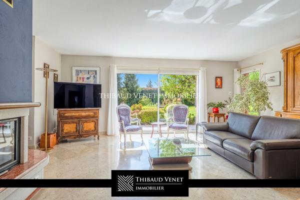 Villa à vendre, 8 pièces - Bourg-en-Bresse 01000