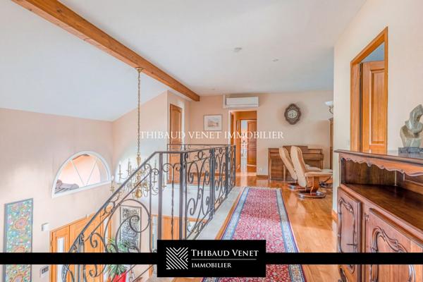 Villa à vendre, 8 pièces - Bourg-en-Bresse 01000