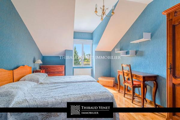 Villa à vendre, 8 pièces - Bourg-en-Bresse 01000