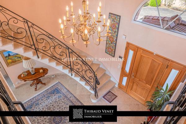 Villa à vendre, 8 pièces - Bourg-en-Bresse 01000