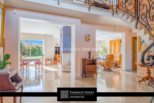 Villa à vendre, 8 pièces - Bourg-en-Bresse 01000