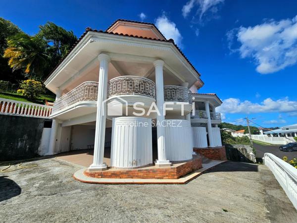 Maison d’exception de 459m2 avec vue panoramique – Fort-de-France, quartier Montgérald