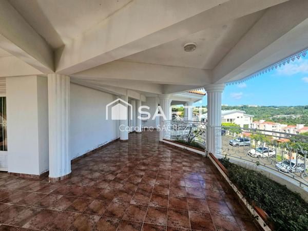 Maison d’exception de 459m2 avec vue panoramique – Fort-de-France, quartier Montgérald