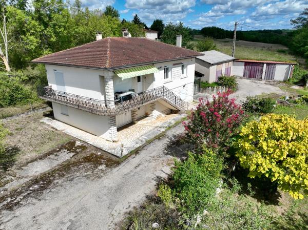 Maison familiale avec dépendances, piscine et terrain