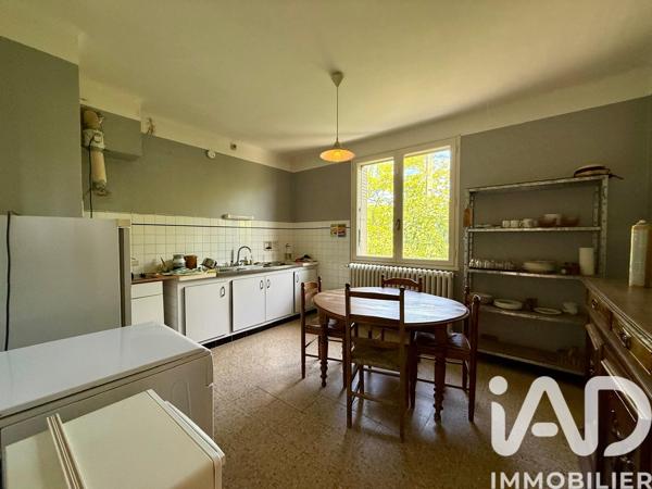 Maison à vendre 11 pièces 210 m² Sorgues