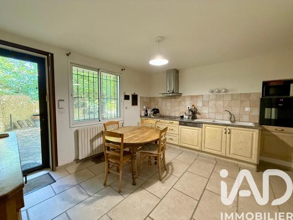 Maison à vendre 11 pièces 210 m² Sorgues