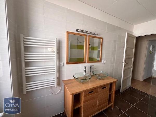 Appartement à louer 3 pièces 85.98m²