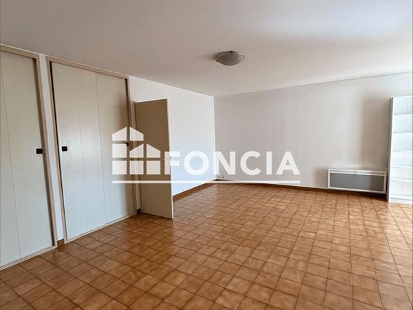 Location Appartement 2 pièces 48.51 m² - RESIDENCE LE FOCH - BAT C- 13 BOULEVARD SAINT-LOUIS Brignoles 83170
