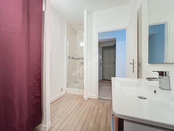 EXCLUSIVITE / Nantes Centre-ville/Monselet / local commercial 3 pièce(s) 61 m2 / DPE en C /