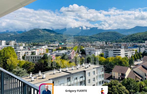 RARE : APPARTEMENT T3 EN DERNIER ÉTAGE AVEC VUE PANORAMIQUE ET PARC PRIVÉ