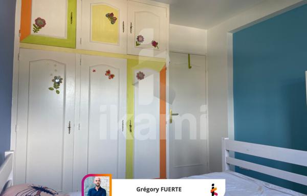 RARE : APPARTEMENT T3 EN DERNIER ÉTAGE AVEC VUE PANORAMIQUE ET PARC PRIVÉ