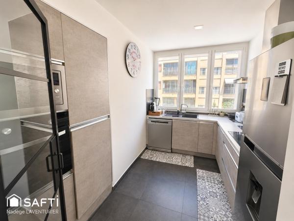 AJACCIO - F3 rénové de 74m² avec parking et cave