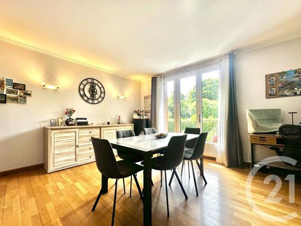 Appartement F5 à vendre  5 pièces - 95,27 m2 ST GERMAIN EN LAYE - 78